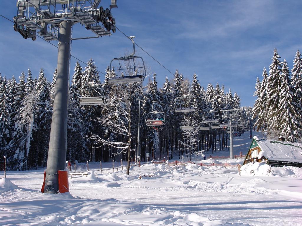 Penzion Martin Janske Lazne Exterior photo
